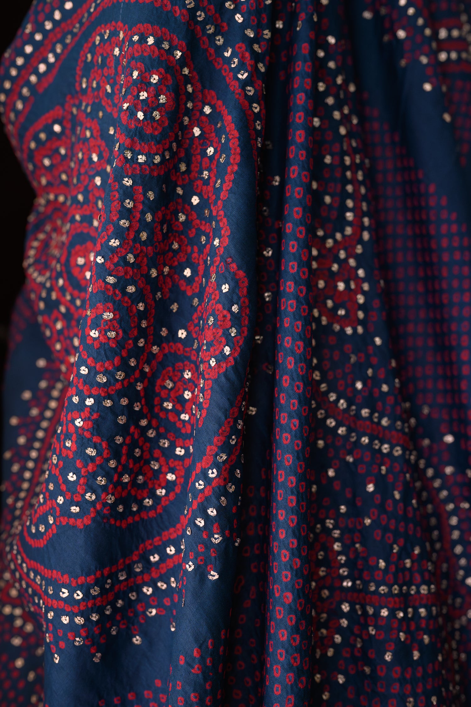 Chandrokhni Odhana Set | Navy