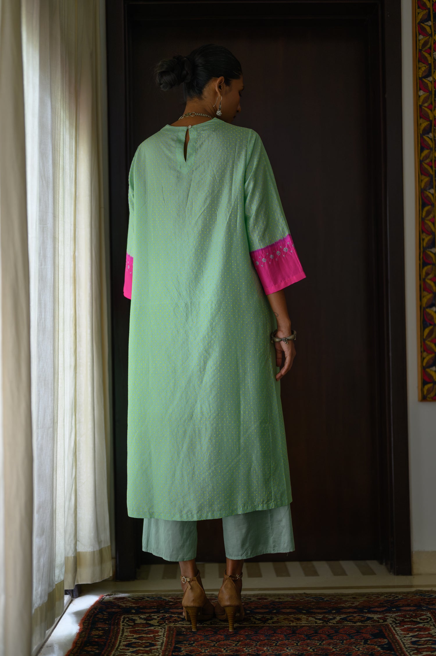 Neela Kurta | Tea Green
