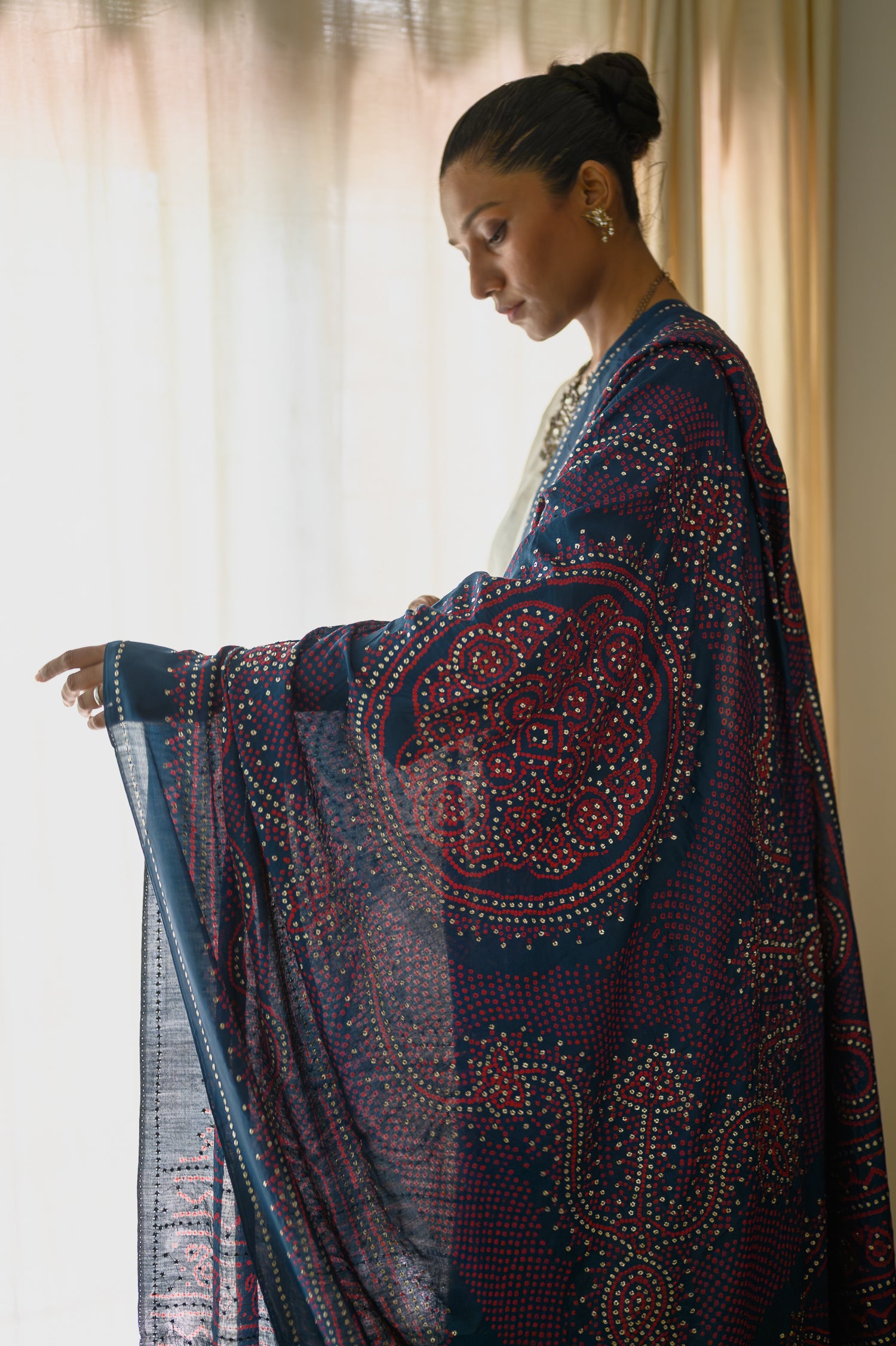 Chandrokhni Odhana Set | Navy
