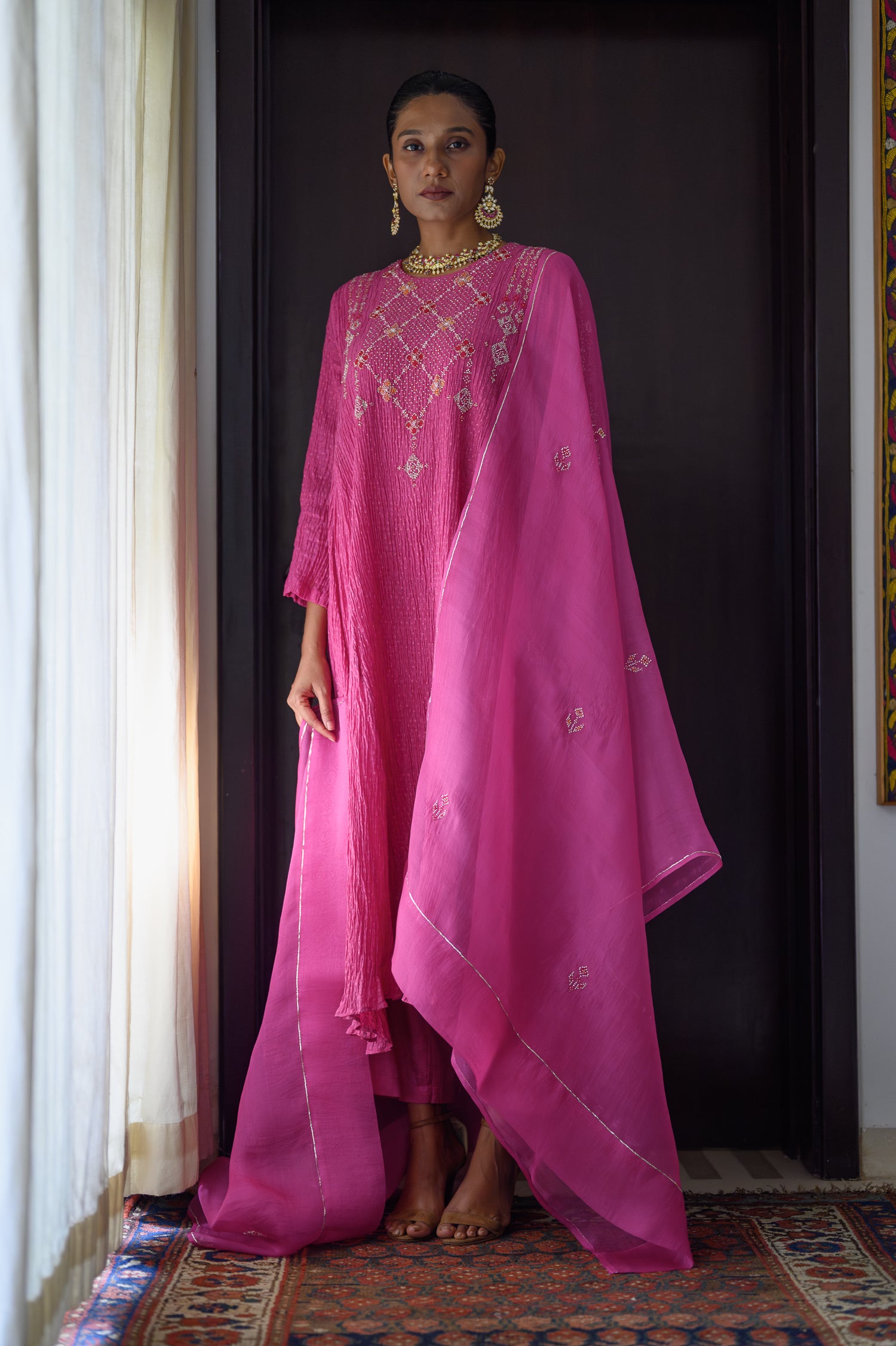 Chaarphooli Abho | Magenta Pink